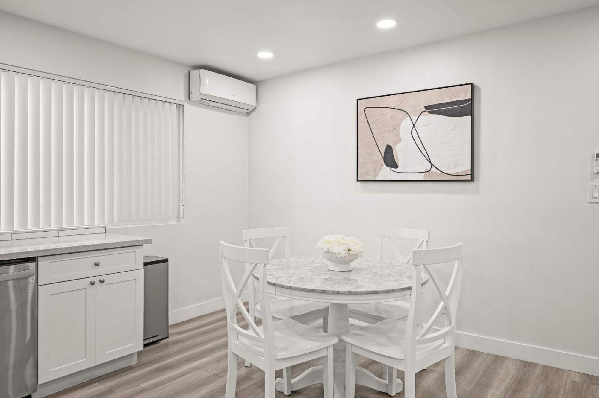New Renovated 2B2B Apt Self Checkin Free Parking 1 Пасадена Екстериор снимка